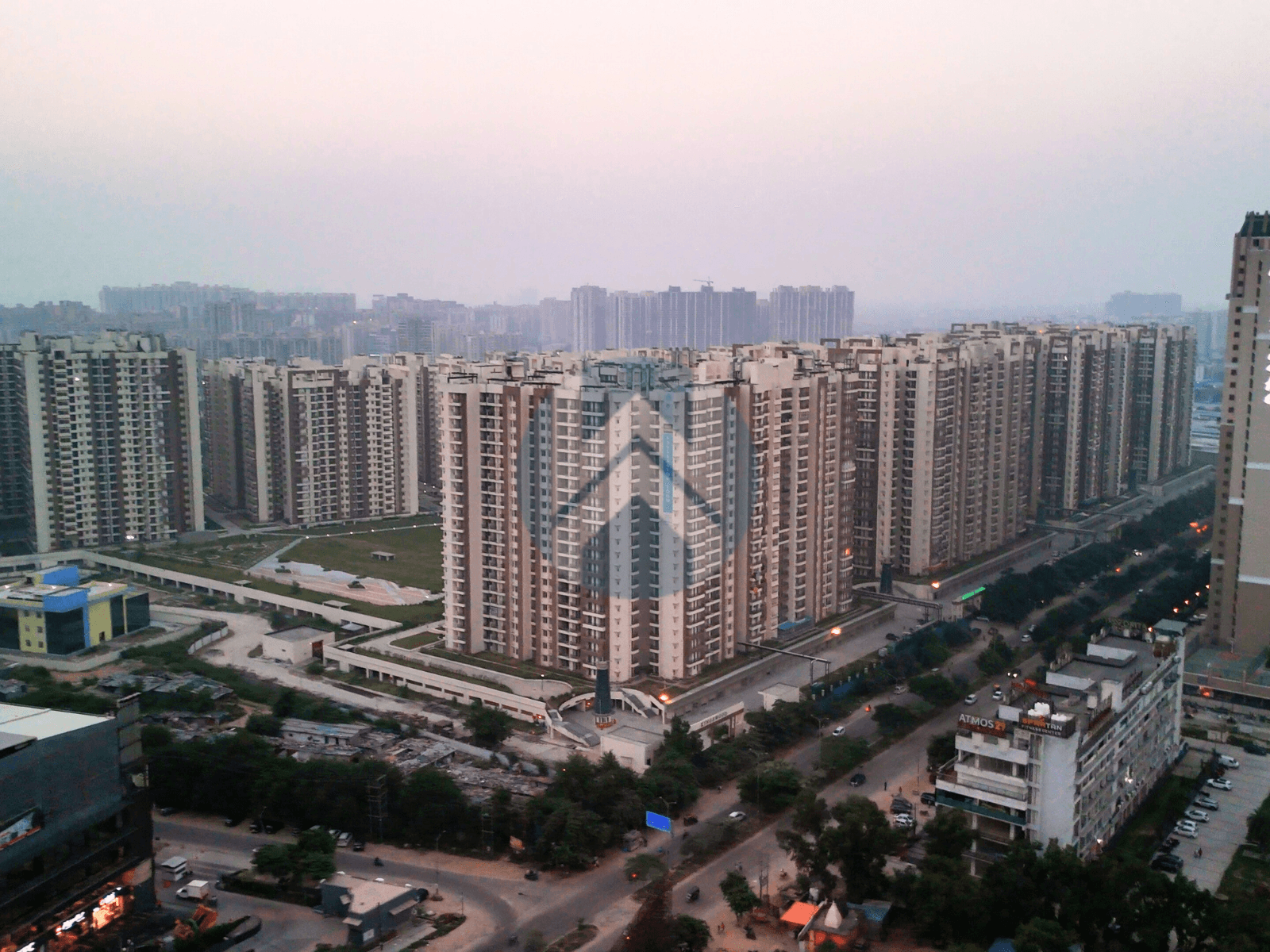 Amrapali Golf Homes